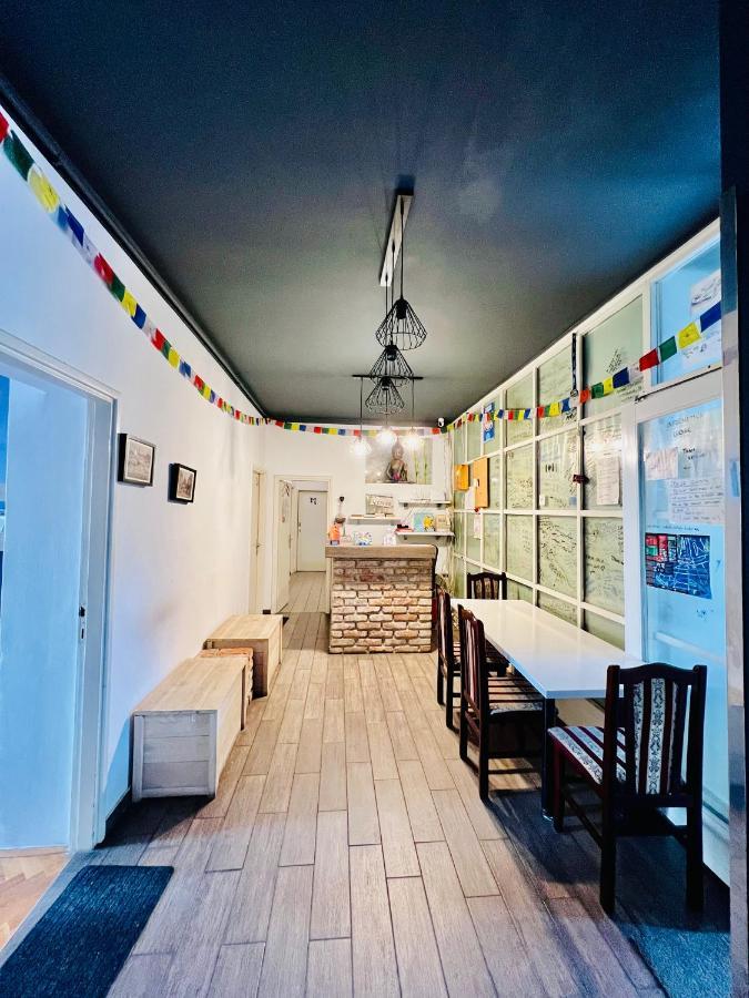 Bishnu Hostel Загреб Екстериор снимка