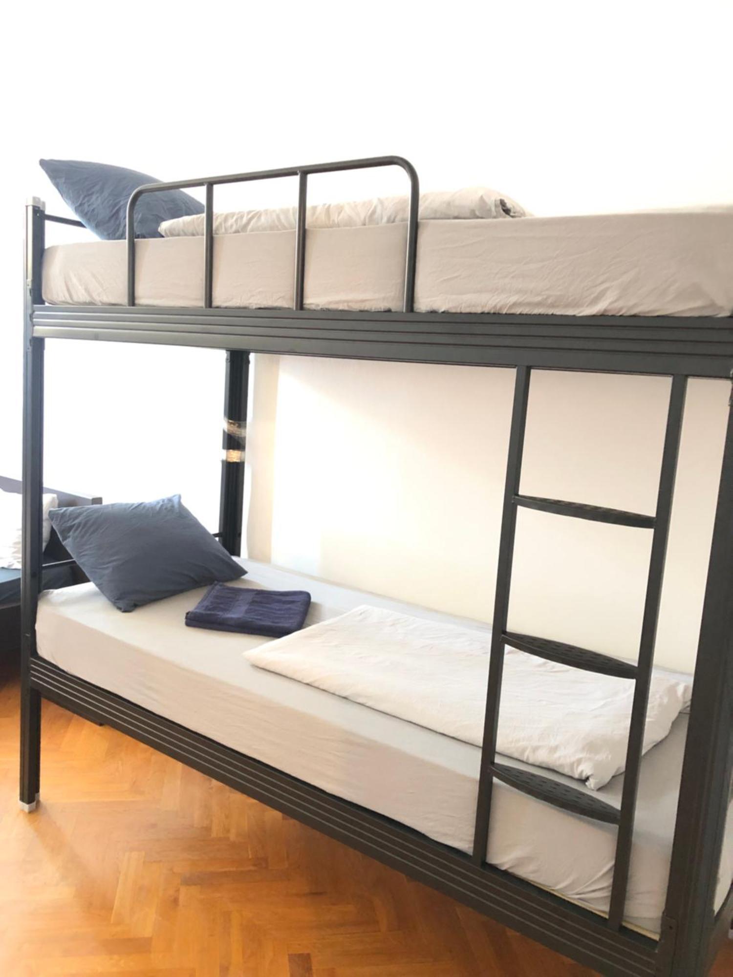 Bishnu Hostel Загреб Екстериор снимка